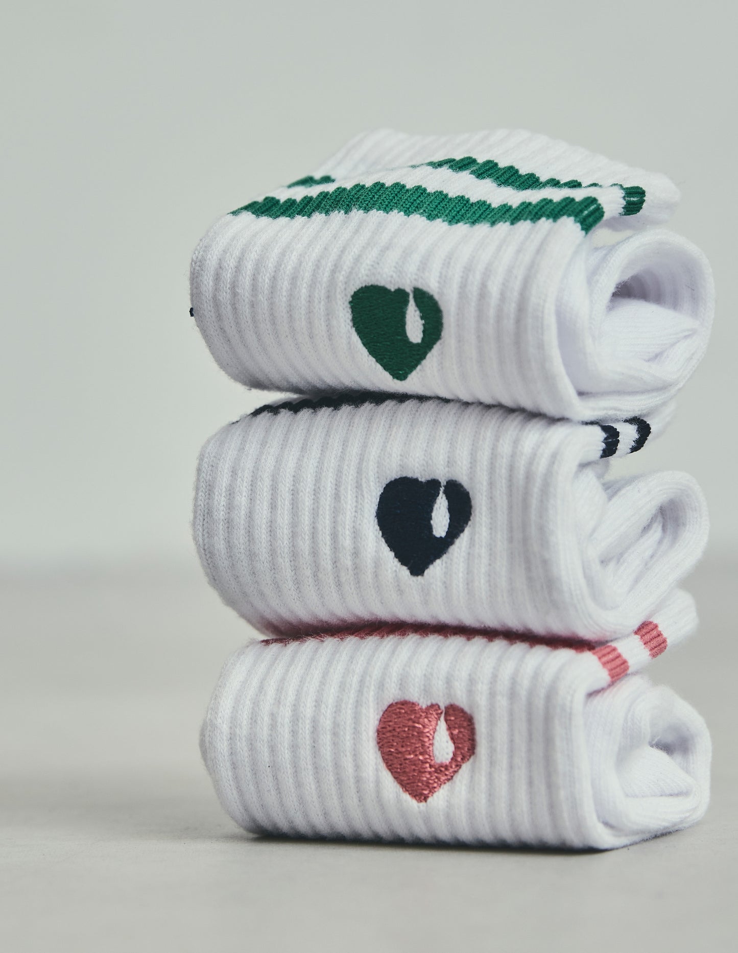HEART LOGO LINE SOCKS