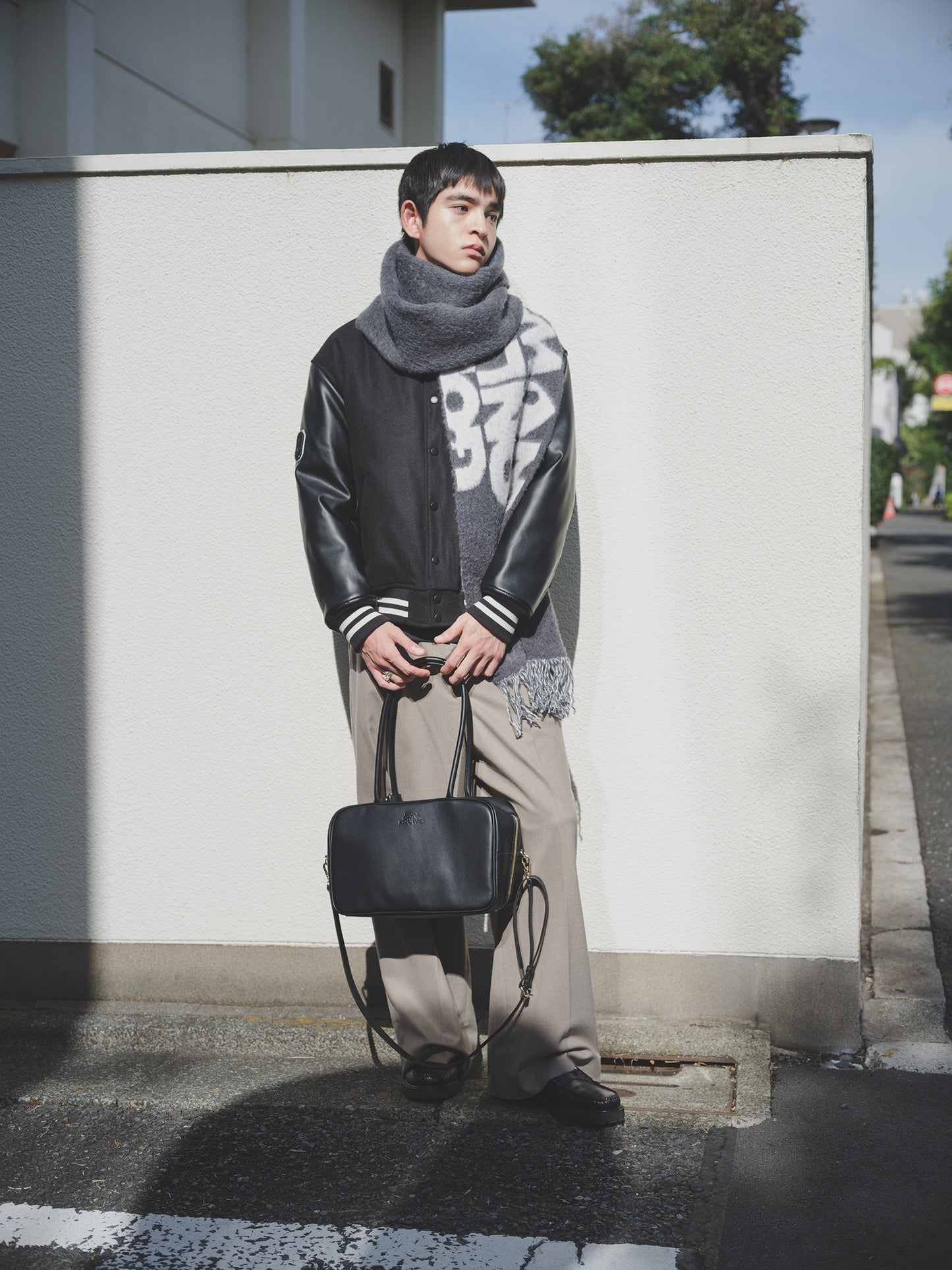 SIGNATURE LOGO WOOL SCARF