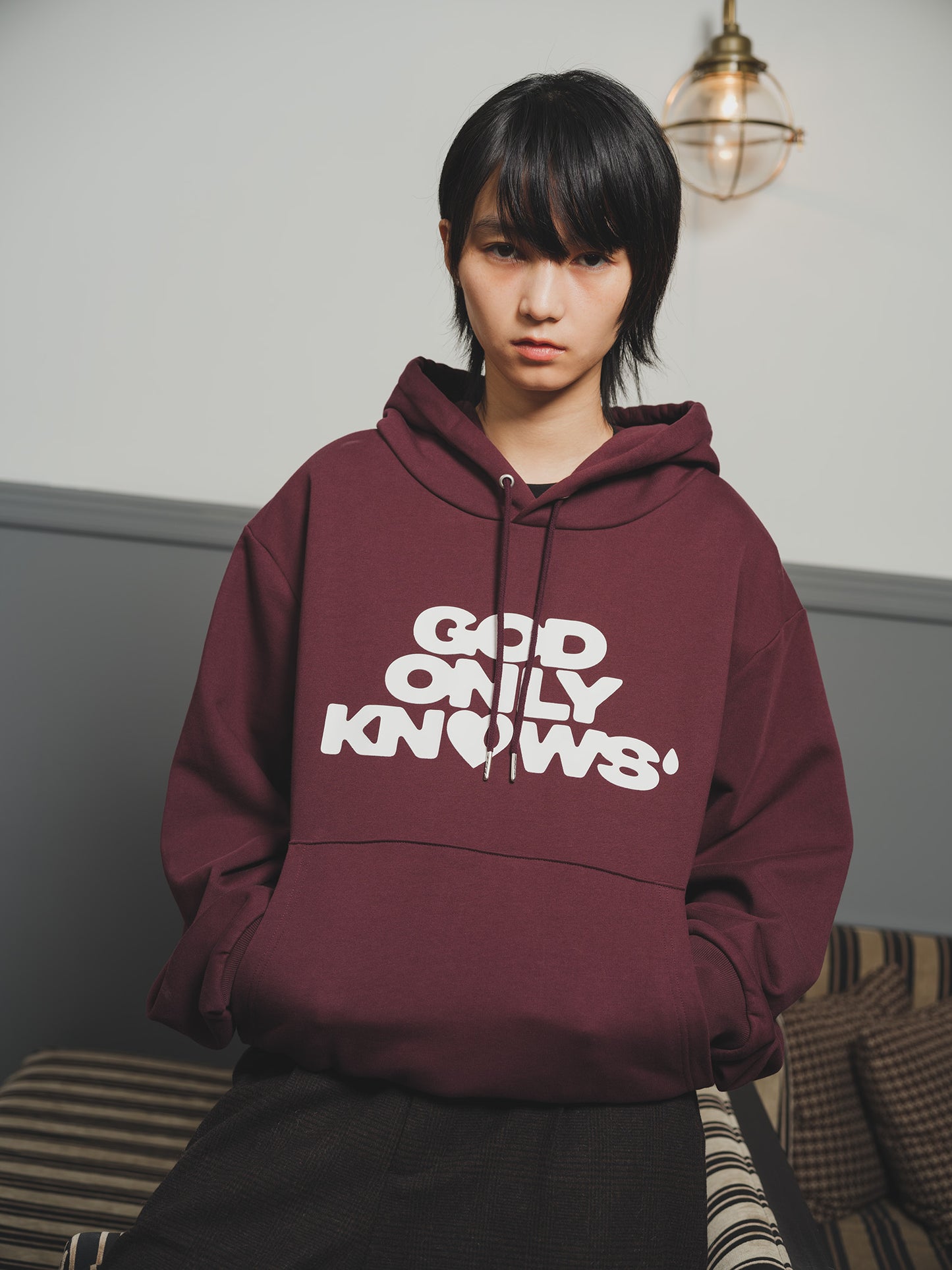 SIGNATURE SWEAT HOODIE