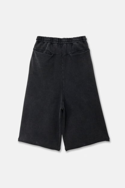 CROPPED PIGMENT SHORT