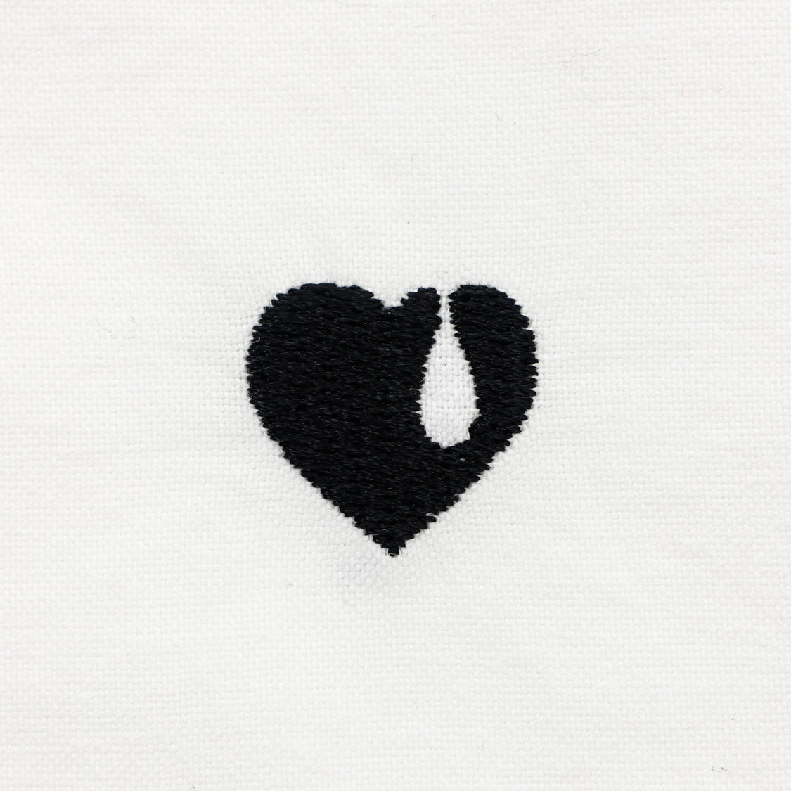 HEART LOGO SHIRT